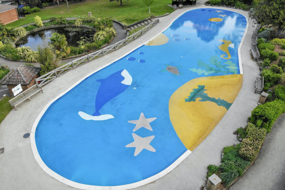 Stoke Park Paddling Pool resurfacing